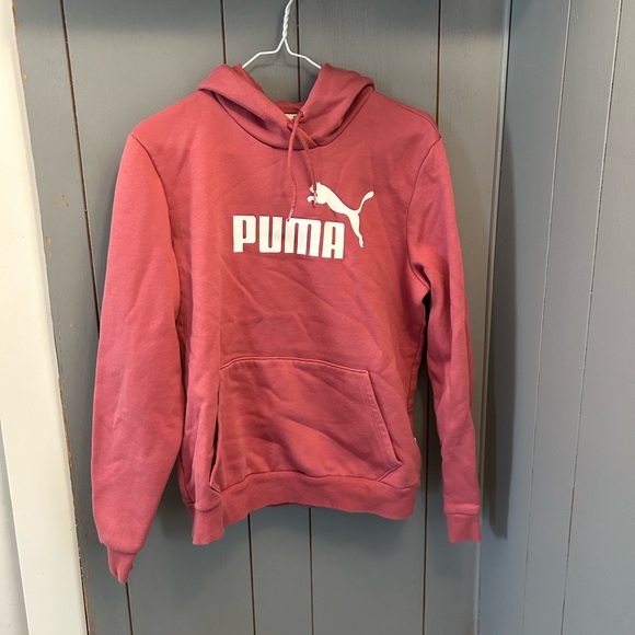 Puma Tops - Puma Hoodie Women’s Size L